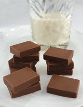 Afbeelding in Gallery-weergave laden, Divine Maia Chocolates Milk