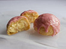 Afbeelding in Gallery-weergave laden, Divine Maia Crispy Cream Puffs Tompouce