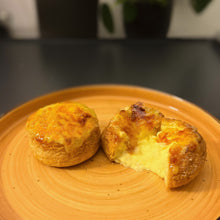 Afbeelding in Gallery-weergave laden, Divine Maia Crispy Cream Puffs Creme Brulee
